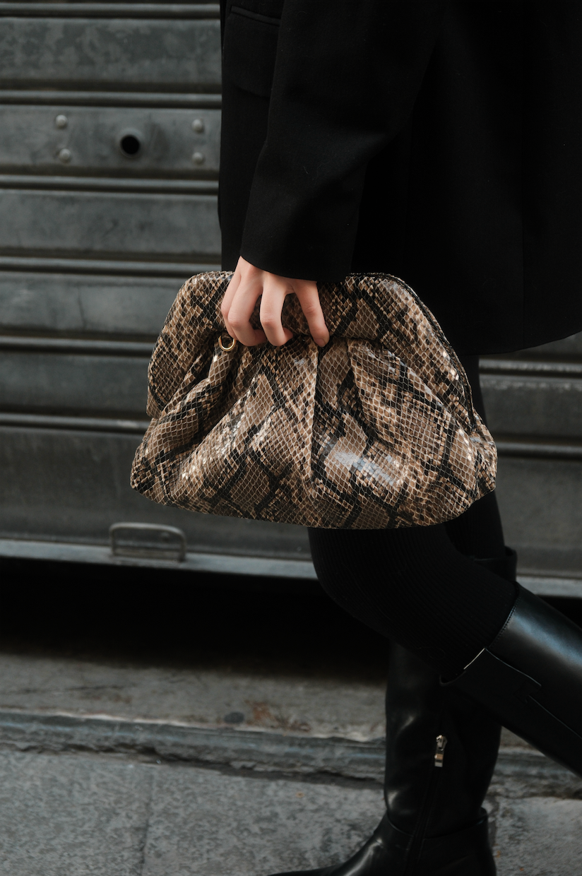 Sac pochette effet croco